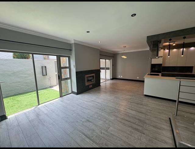 3 BEDROOM DUPLEX RENTED IN BRYANSTON